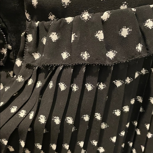 LOFT Sleeveless Dress Size 6P Black White Fringed Waist Pleated Sheer Babydoll - Picture 7 of 11